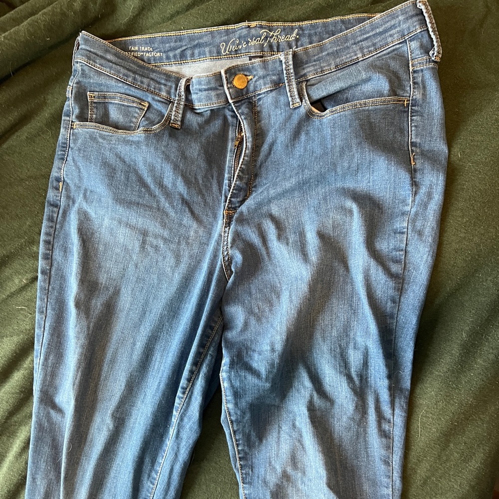Skinny blue jeans
